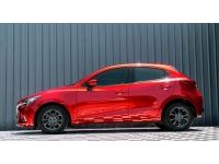 ขายรถ Mazda 2 1.3 Skyactiv Sports High Connect ปี2017 สีแดง เกียร์ออโต้ รูปที่ 2